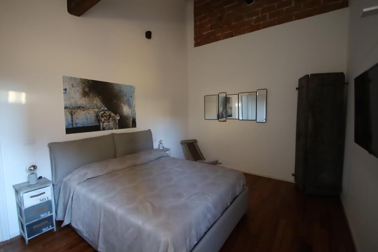 Charme Appartamento Immerso Tra Le Mura Bolognesi Exterior photo
